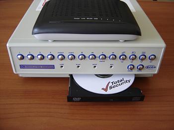 Τό ψηφιακό καταγραφικό της Dedicated-micros με το ADSL Router